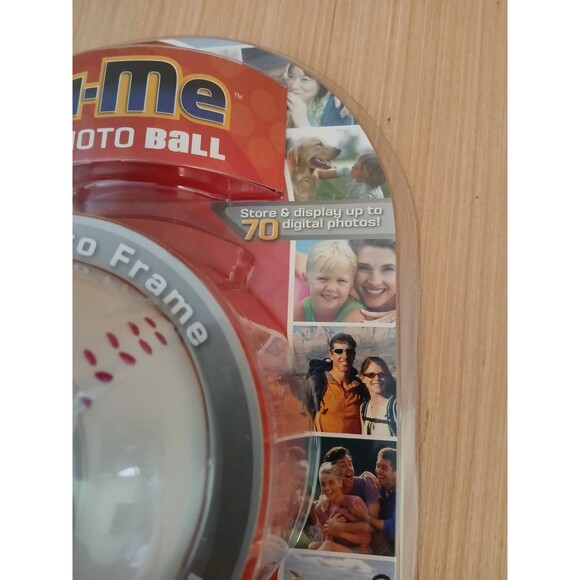 VU-ME Photo Ball Digital Photo Frame Baseball Store Up to 70 Photos Brand NEW - Picture 2 of 5